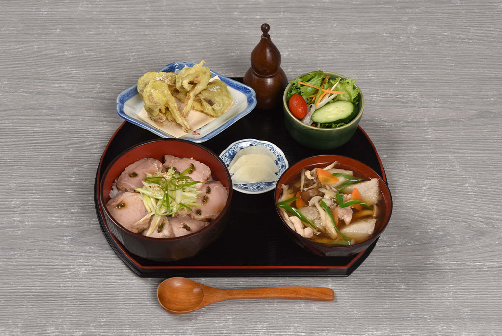 和洋食道 Ecru(エクリュ)